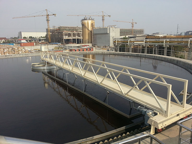 刮（吸）泥機(jī)